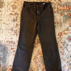 Brown stretch relaxed jeans with distressed hem